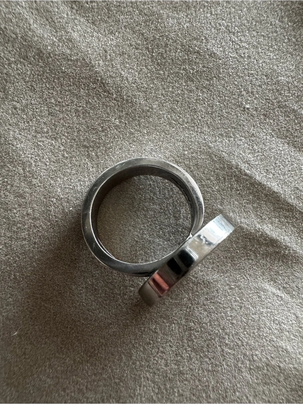 Black Center Stainless Steel Fashion Ring Women size 6.5